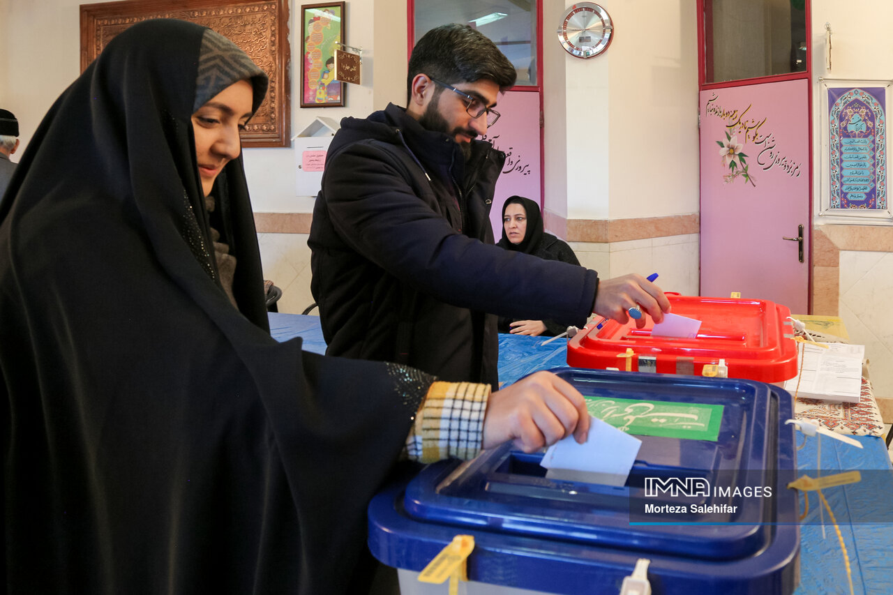 اسامی نامزدهای مرحله دوم انتخابات مجلس اعلام شد/ اصلاحیه نامزدهای حوزه لنجان