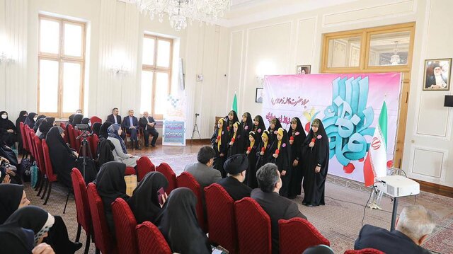 تاکید امیرعبداللهیان بر تسهیل حضور هرچه موثرتر زنان دیپلمات در جایگاه‌های مدیریتی