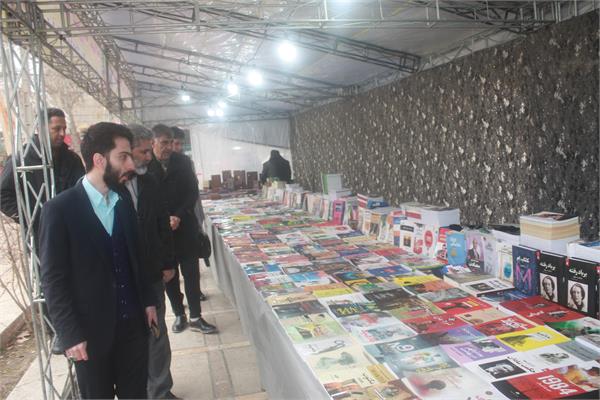 افتتاح نمایشگاه تازه های کتاب شهریار در هفته مقاومت