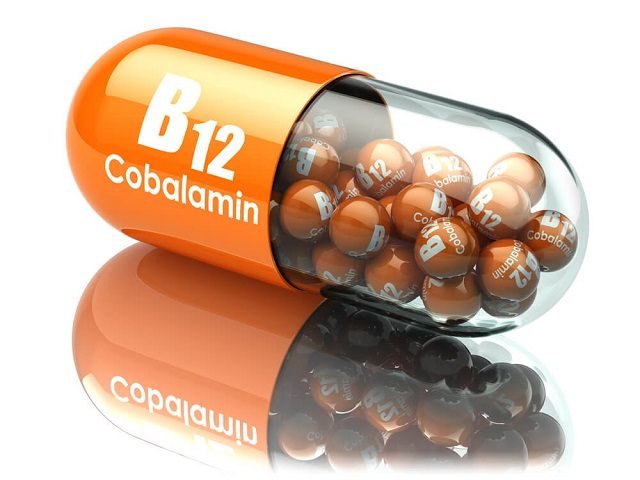 علائم کمبود ویتامین B12 چیست؟