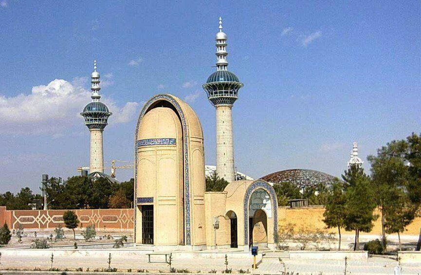 وادیالسلام ثانی معراجگاه ستارگان جهان اسلام