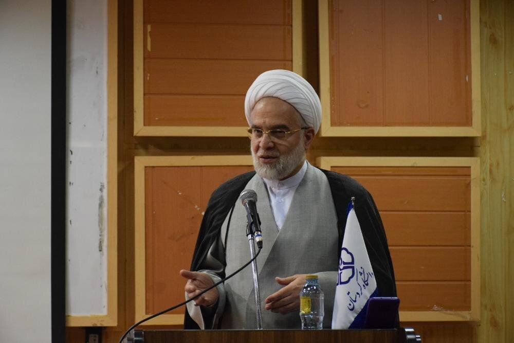 مداحی ها در کردستان باید به روز و صحیح باشد