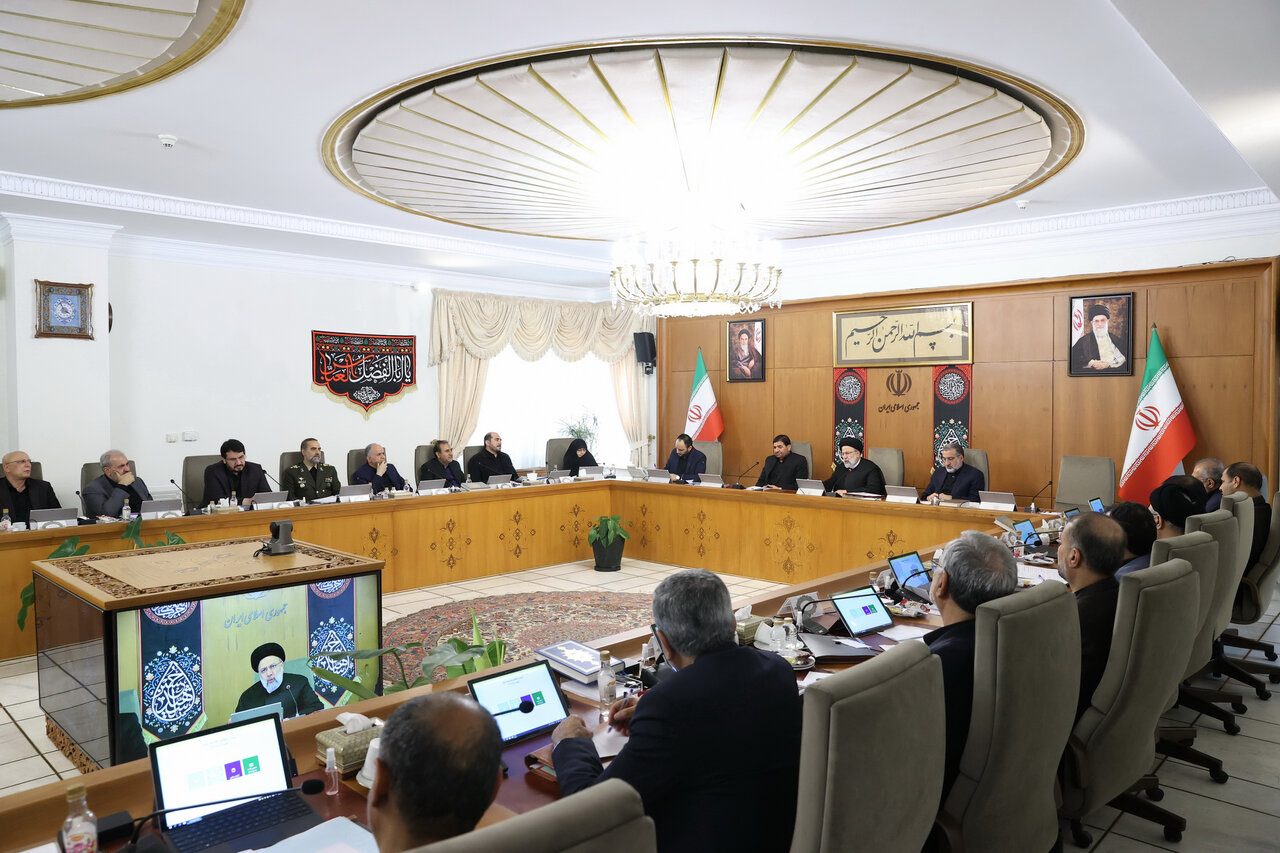 آیتالله رئیسی: وام اربعین به صورت قرضالحسنه پرداخت شود