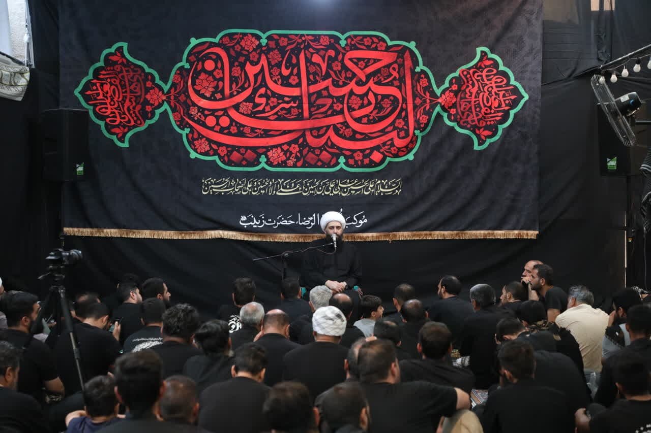 زودون گَرد سفر از لباس ۳۰۰ هزار زائر اربعین حسینی