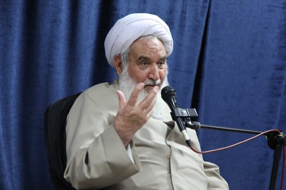 پیامبر اسلام(ص) محور وحدت همه مسلمانان است