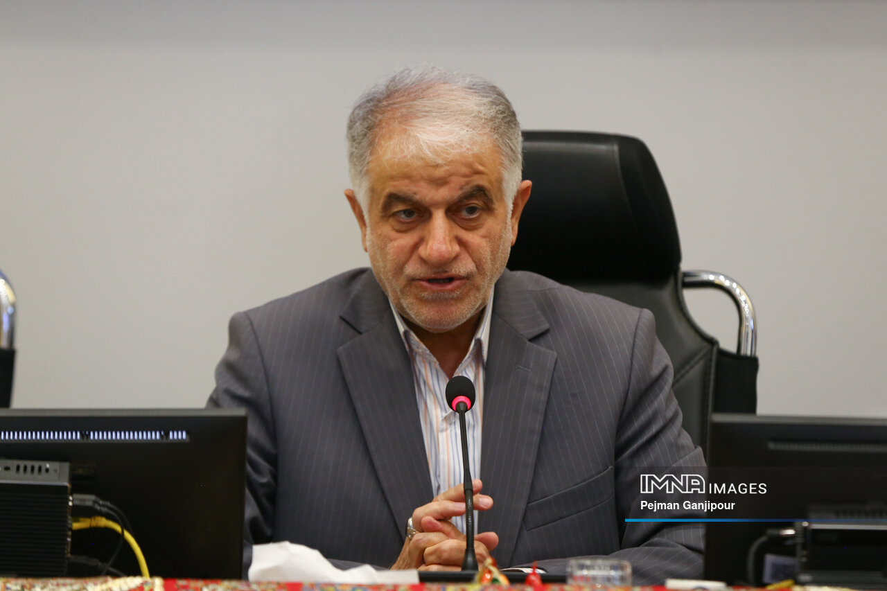 اجرای حدود ۴۰۰ کیلومتر فیبرنوری در شهر اصفهان توسط شهرداری/اهداف «چشمه‌های نورانی» محقق شد