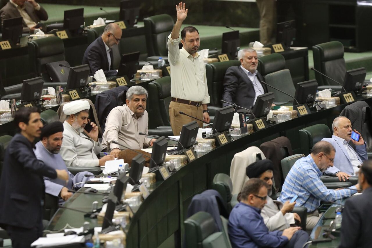تکلیف وزارت صمت برای صدور مجوز بهرهبرداری از معادن پادگانها