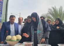 خوروبیابانک همچون خورشیدی بر نصف جهان می‌تابد