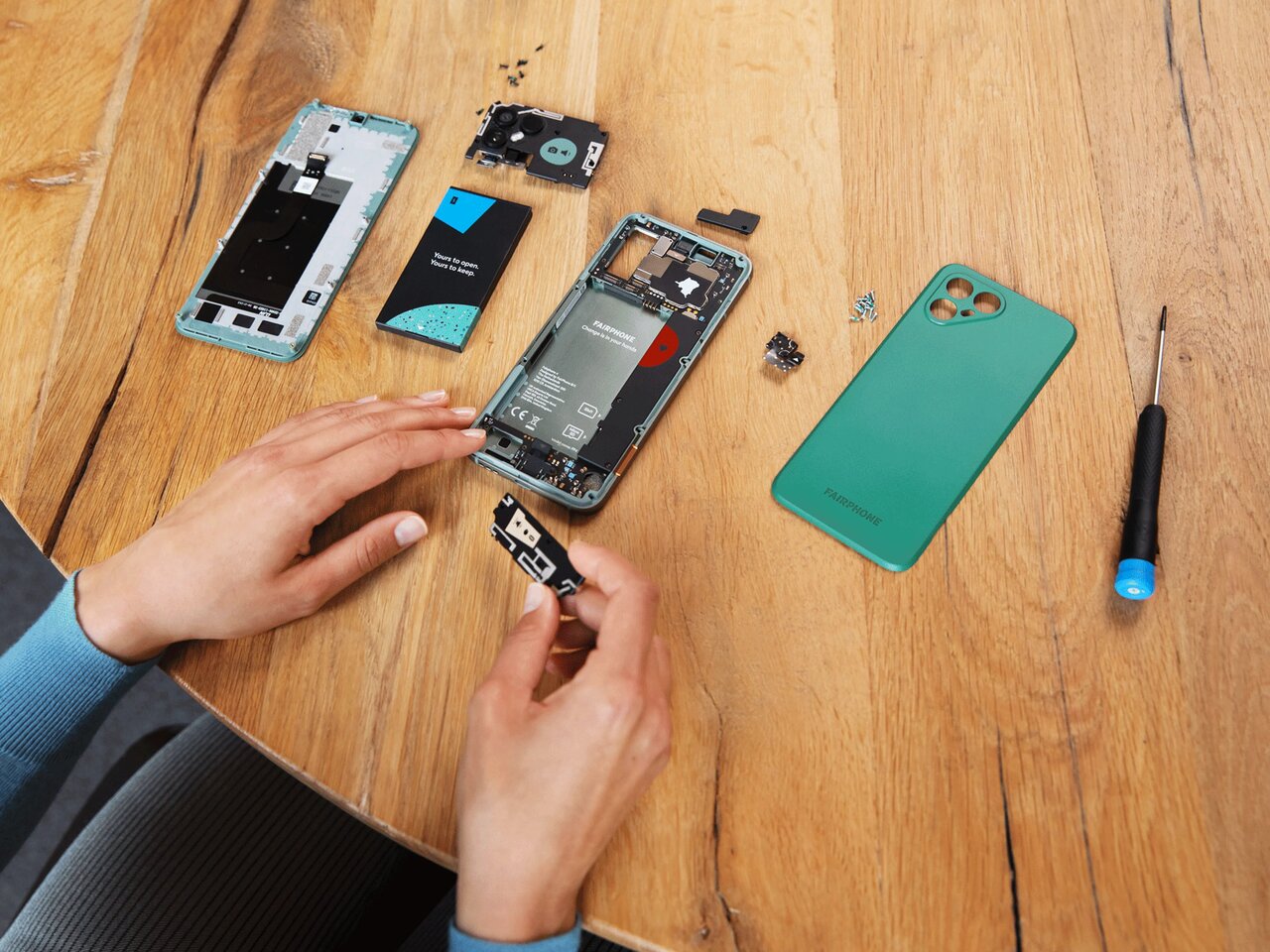 گوشی هوشمند قابل تعمیر و پایدار Fairphone چه مشخصاتی دارد؟