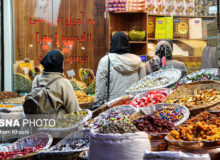 فعالیت گشت‌های نظارتی در بازار اهواز در آستانه شب یلدا