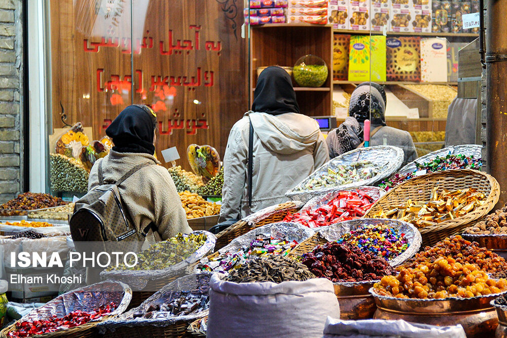 فعالیت گشتهای نظارتی در بازار اهواز در آستانه شب یلدا