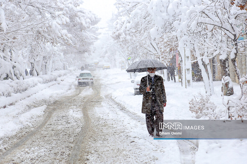 برف، باران و یخبندان در راه آسمان اصفهان / ثبت دمای ۱۰ درجه زیر صفر در استان