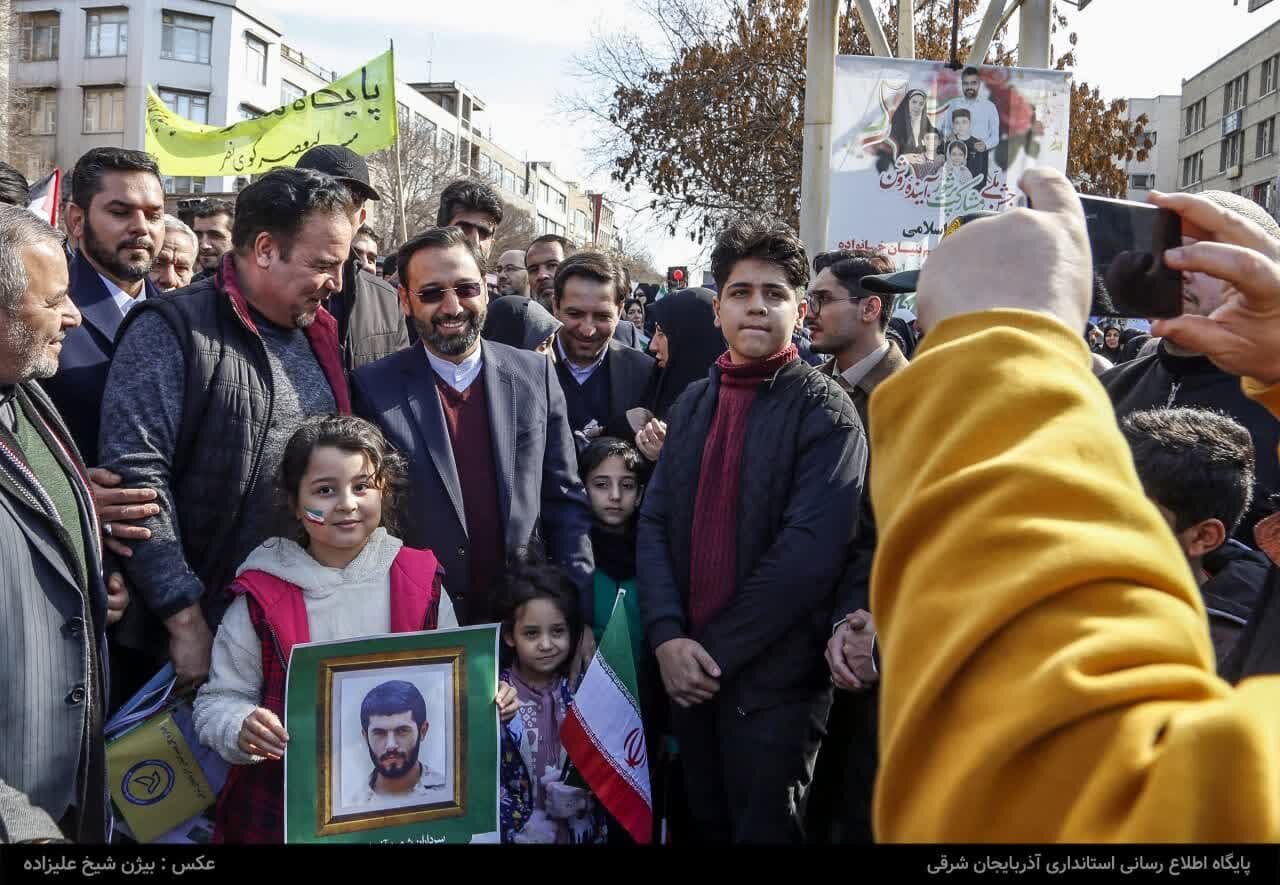 وزارت کشور – چهل و پنجمین جشن انقلاب اسلامی در آذربایجان شرقی