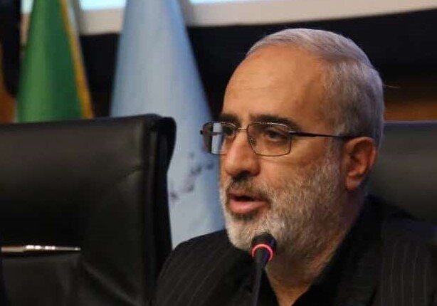 استاندار کرمان مدیران دستگاههای اجرایی را به صف کرد/ خط و نشان برای مدیران کمکار