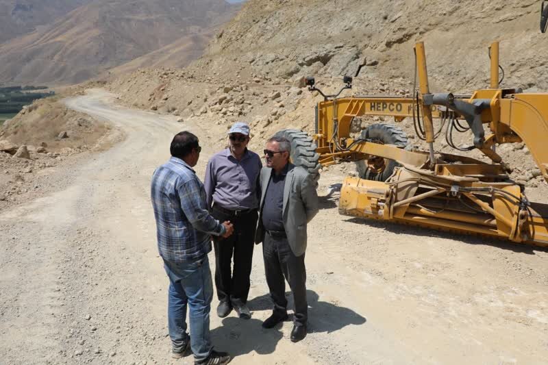 بهسازی و مسیرگشایی جاده دوم مسیر دسترسی پیرانشهر به تمرچین