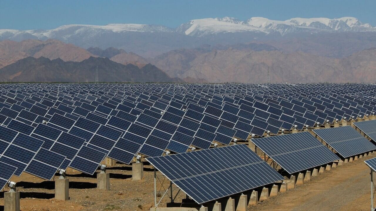 مراحل احداث نیروگاه خورشیدی در ۱۸ ماه