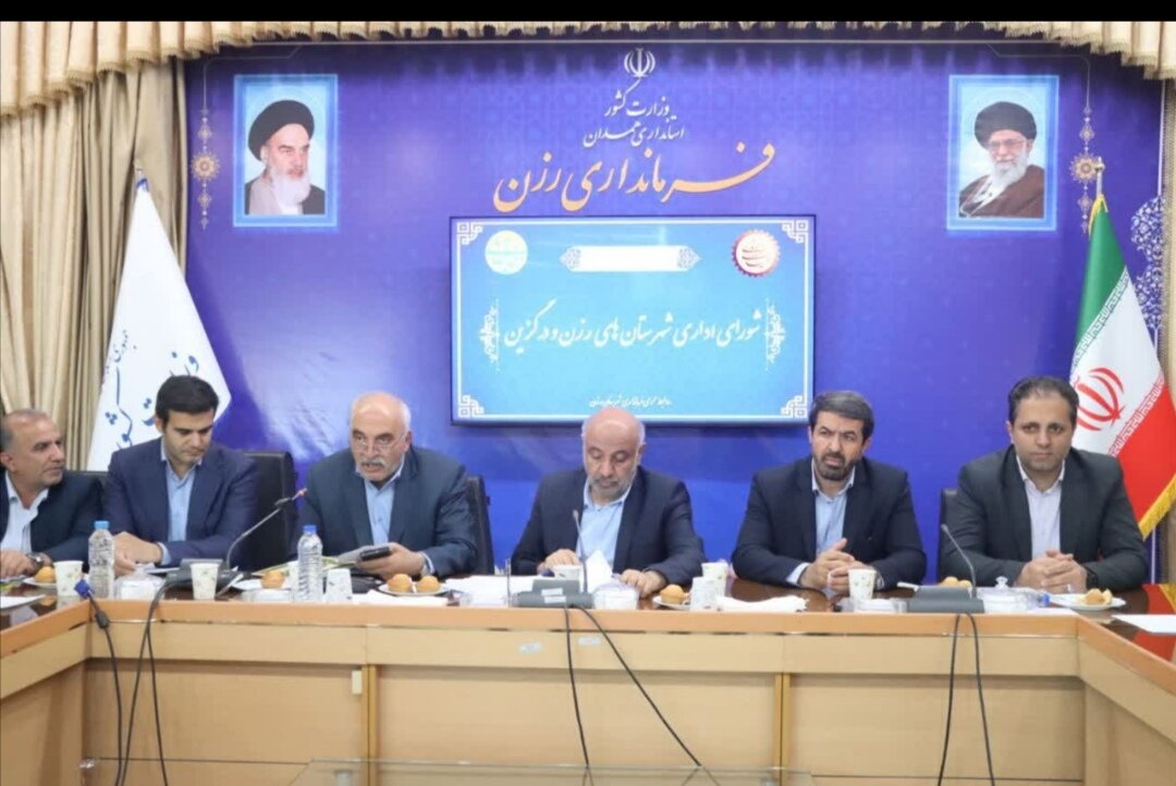 با انعقاد تفاهمنامه ۸ هزار میلیارد تومانی نیروگاه خورشیدی رزن ساخته میشود