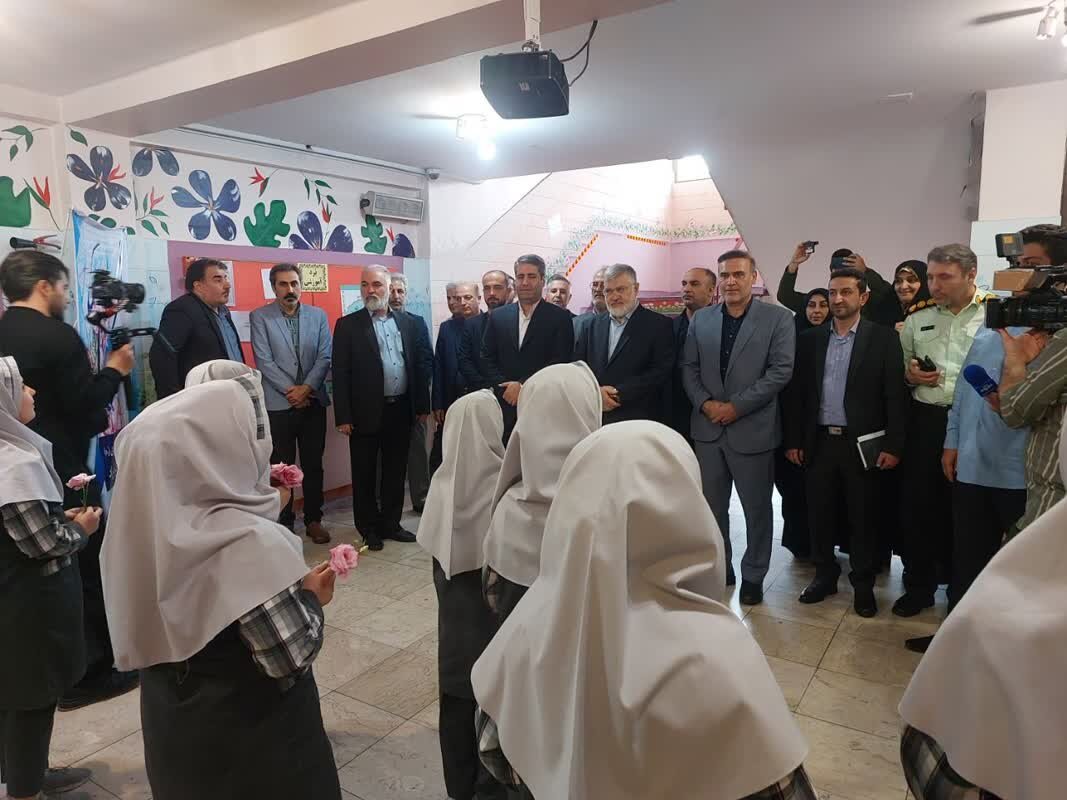 وزارت کشور – حضور استاندار تهران در آیین بزرگداشت روز معلم