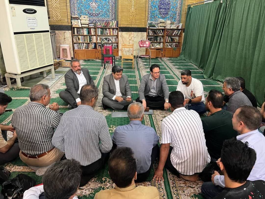 وزارت کشور – 📸 رسیدگی میدانی به مطالبات مردمی در قرچک با برگزاری جلسه میز خدمت
