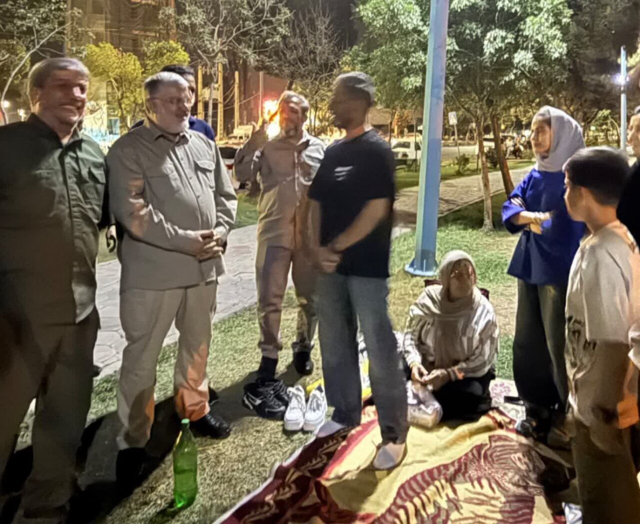 وزارت کشور – 📸 حضور میدانی و گفتگوی استاندار تهران با شهروندان جنوب پایتخت