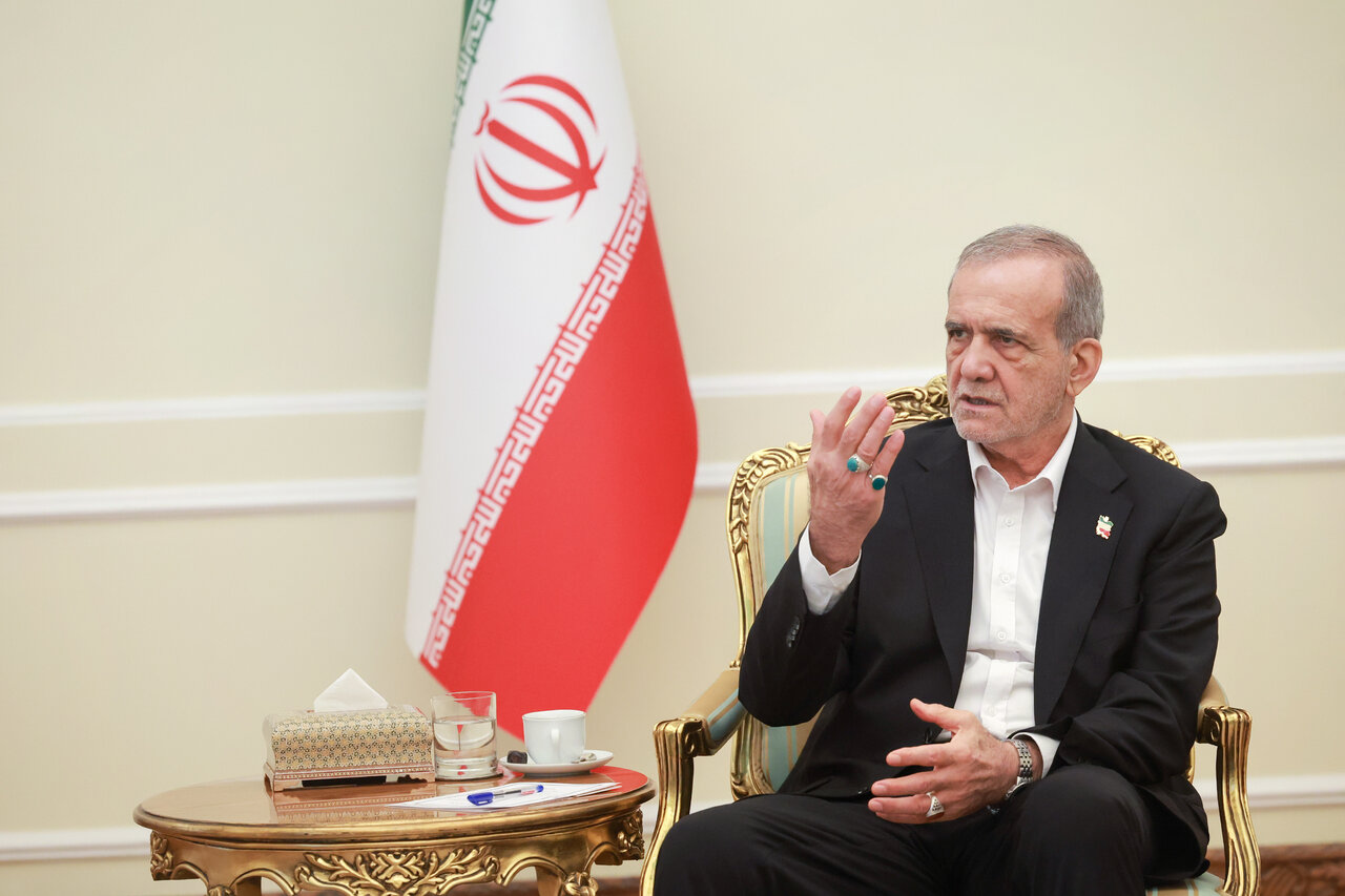 پزشکیان: آنچه در جنگ ۱۲ روزه بهدست آوردیم ارزشمندتر از چیزی بود که از دست دادیم