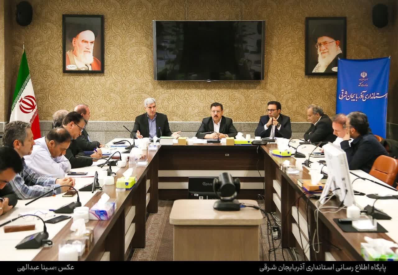 بررسی چالشهای زیرساختی فاز ۵ شهر جدید سهند با حضور معاون استاندار