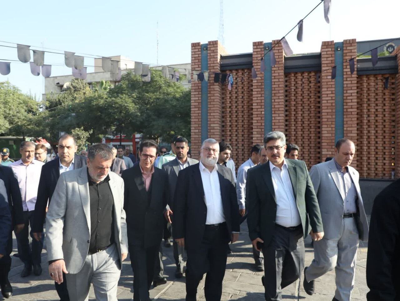 وزارت کشور – 📸 بازدید میدانی از اقدامات ایمنی در قلب اقتصادی کشور و پایتخت