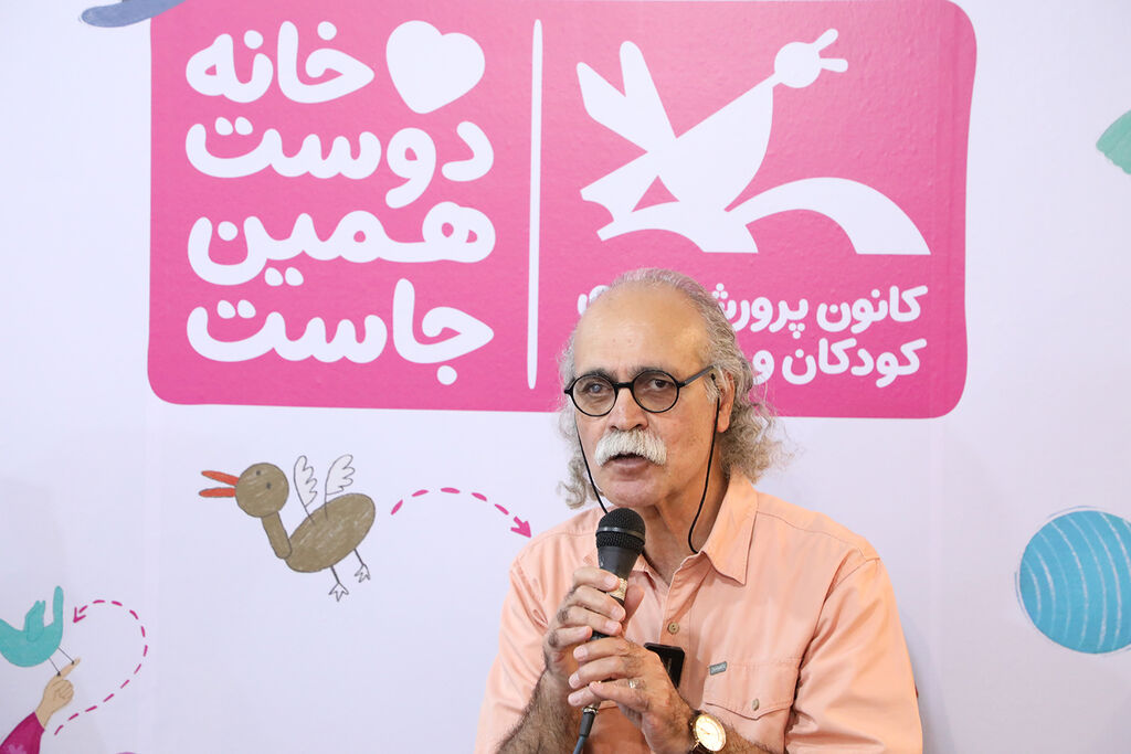 رمز موفقیت آثارم استفاده از چاشنی طنز و موضوعهای جدید است