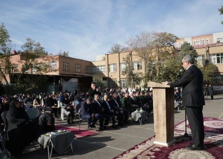 🎬 استاندار آذربایجان شرقی در جمع دانشآموزان در روز ۱۳ آبان