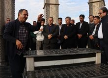 حضور معاون سیاسی استاندار و جمعی از مدیران فرهنگی در مقبره حکیم نباتی؛ احیای میراث ادبی در روستای تاریخی اوشتبین