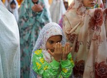 تجربه شیرین مادری در محراب اعتکاف