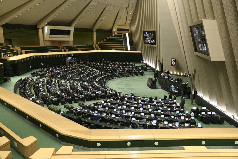 نشست مشترک دولت و مجلس برای بررسی نابسامانیهای اقتصادی