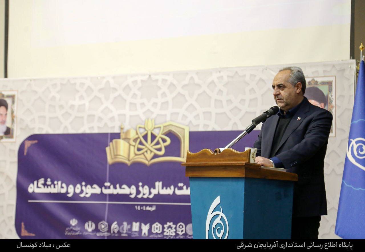 باید حق متفاوت فکر کردن به رسمیت شناخته شود