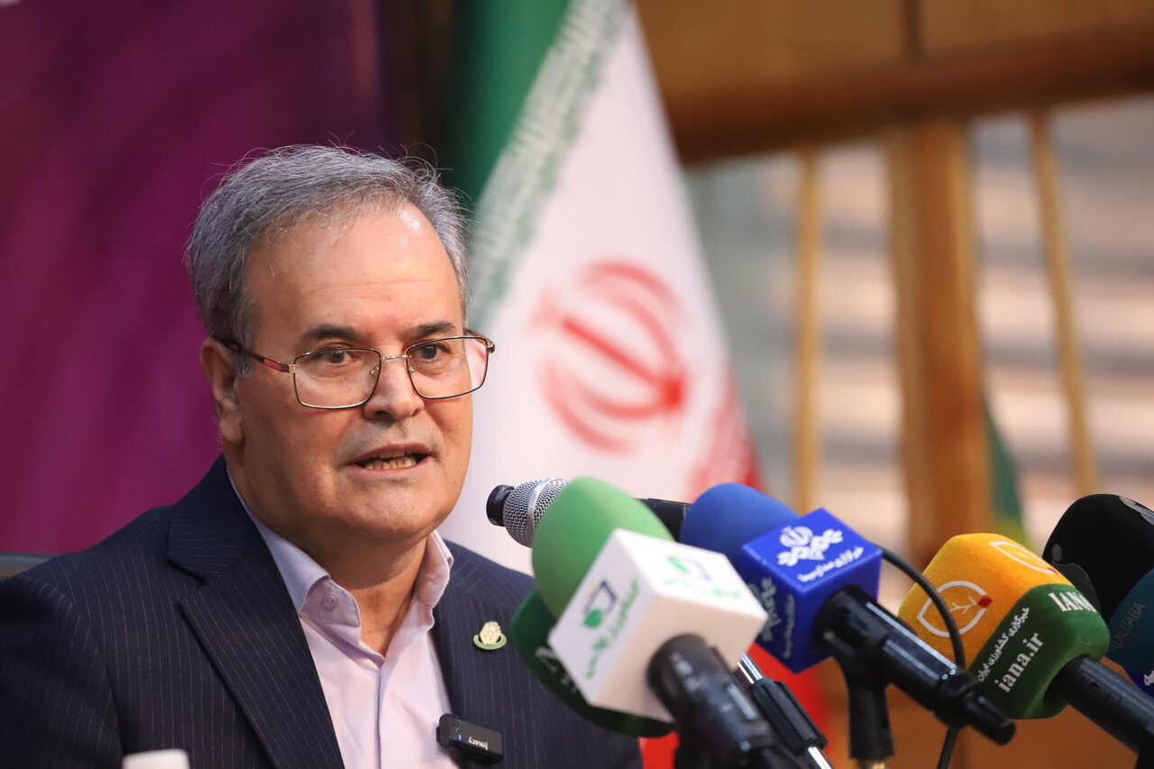 تجلیل از کشاورزان و برنامهریزی برای افزایش بهرهوری کشاورزی با الگوی کشت جدید