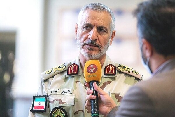 کشف بیش از ۳۰۰ قبضه سلاح جنگی توسط مرزبانان فراجا