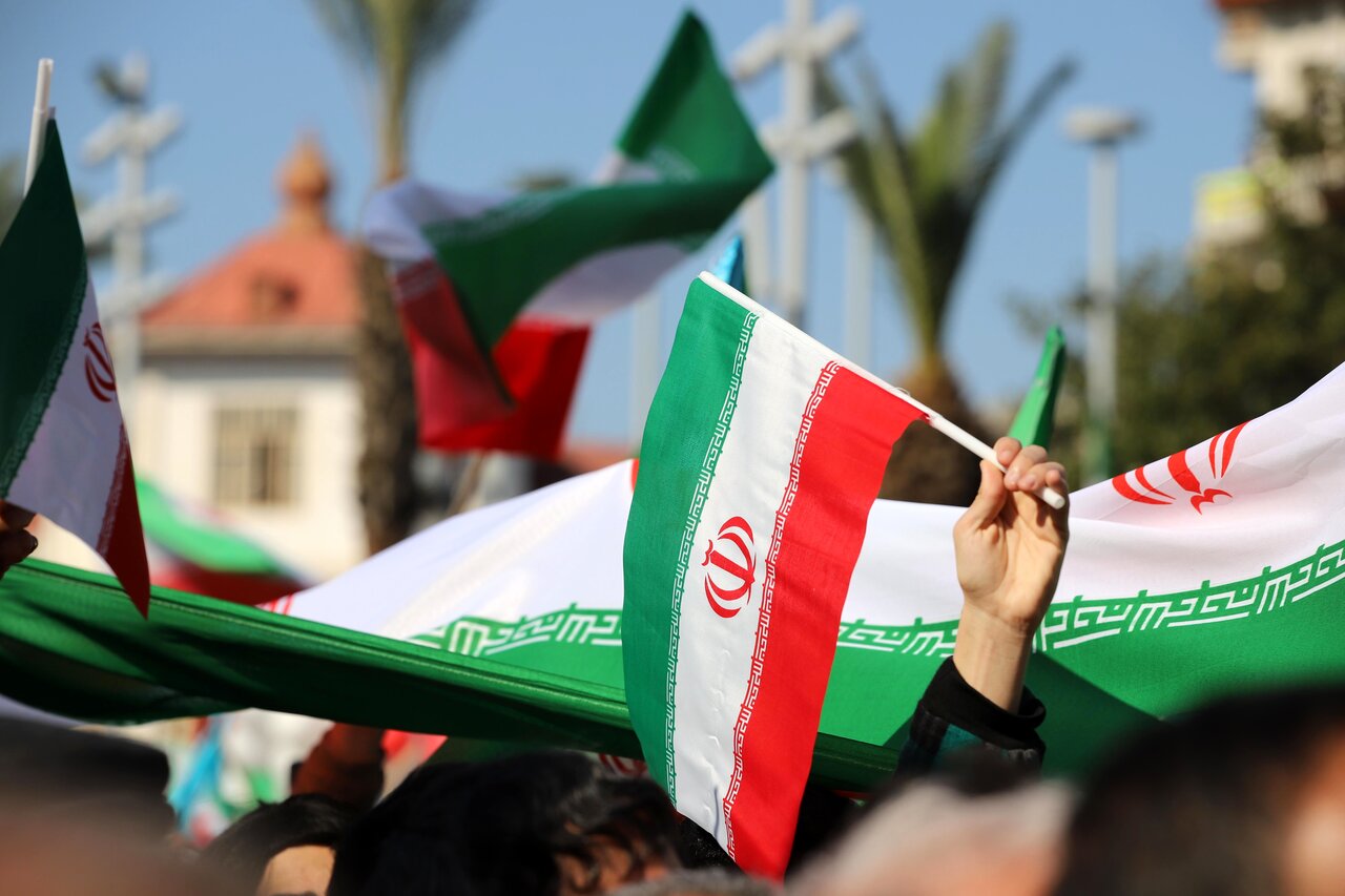 ایران تنها نیست؛ حماسه‌ بازگشت نخبگان برای دفاع از خاک کشور