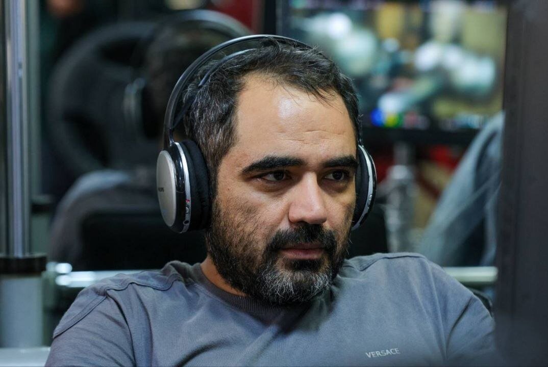 علی سرآهنگ: قسم یاد میکنیم که در برابر دشمن ایستادگی کنیم