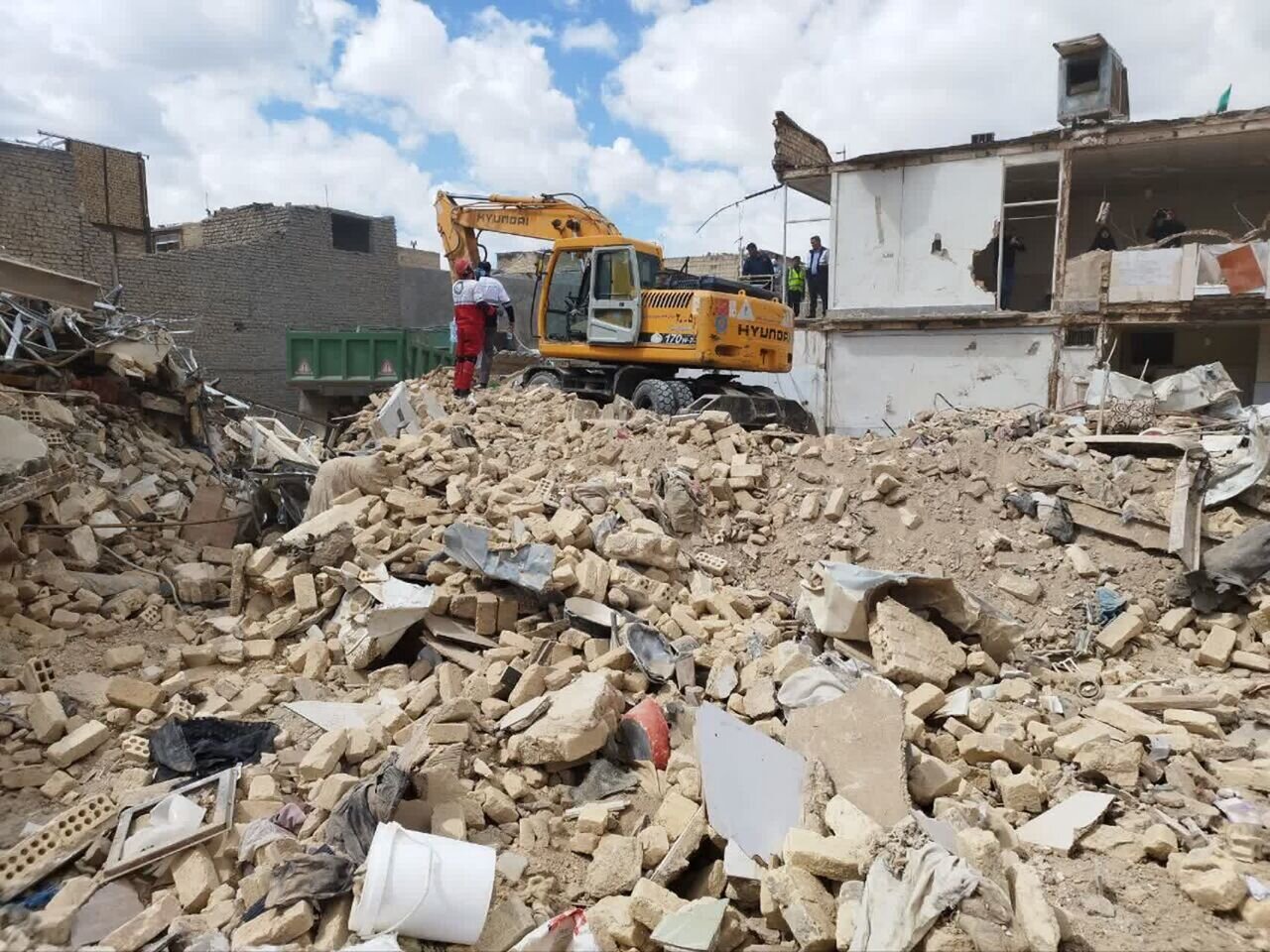 پرداخت ۳۰۰ میلیارد تومان تسهیلات ودیعه مسکن به آسیبدیدگان جنگ