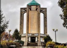 مرمت آرامگاه باباطاهر پس از حمله دشمن با سرعت انجام میشود
