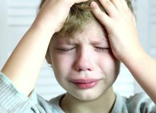 چرا نوجوانان به توجه سالم خانواده نیاز دارند؟