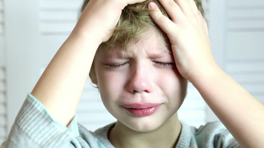 چرا نوجوانان به توجه سالم خانواده نیاز دارند؟
