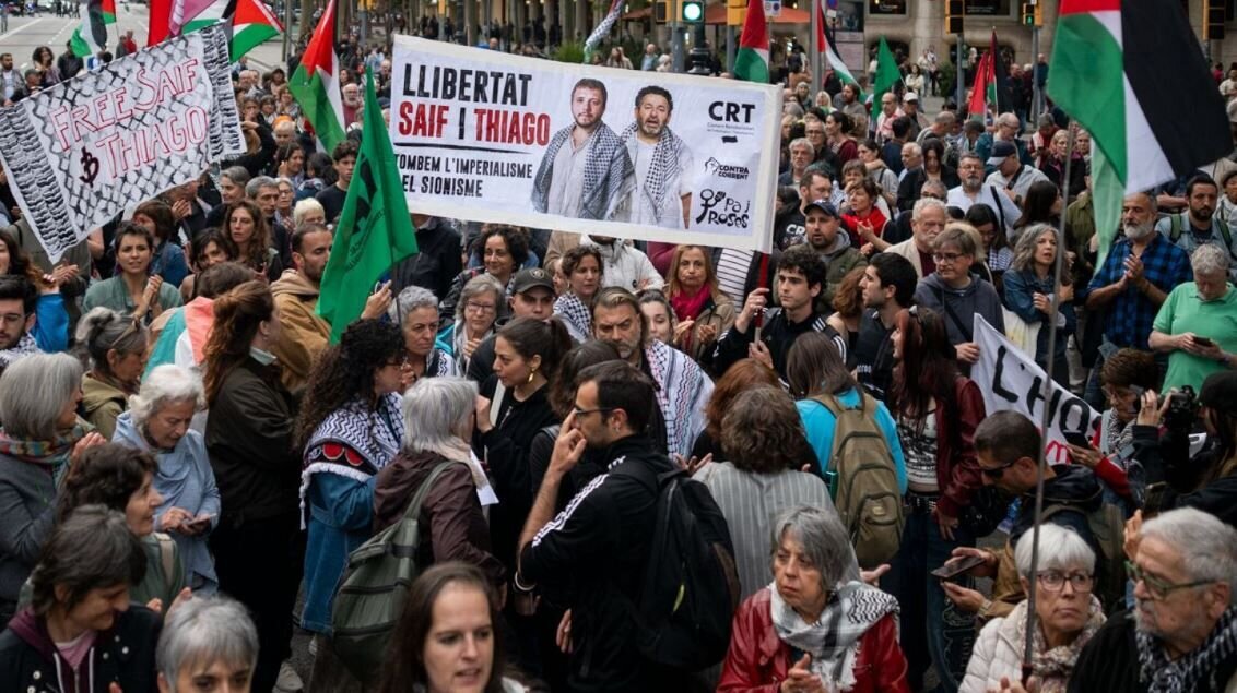 خروش اسپانیاییها علیه بازداشت غیرقانونی فعالان «ناوگان صمود» توسط رژیم صهیونیستی