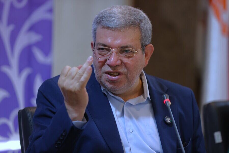 گفت‌وگوی تلفنی رئیس‌جمهور با رئیس بهزیستی/ تأکید بر توسعه فعالیت‌های محله‌محور