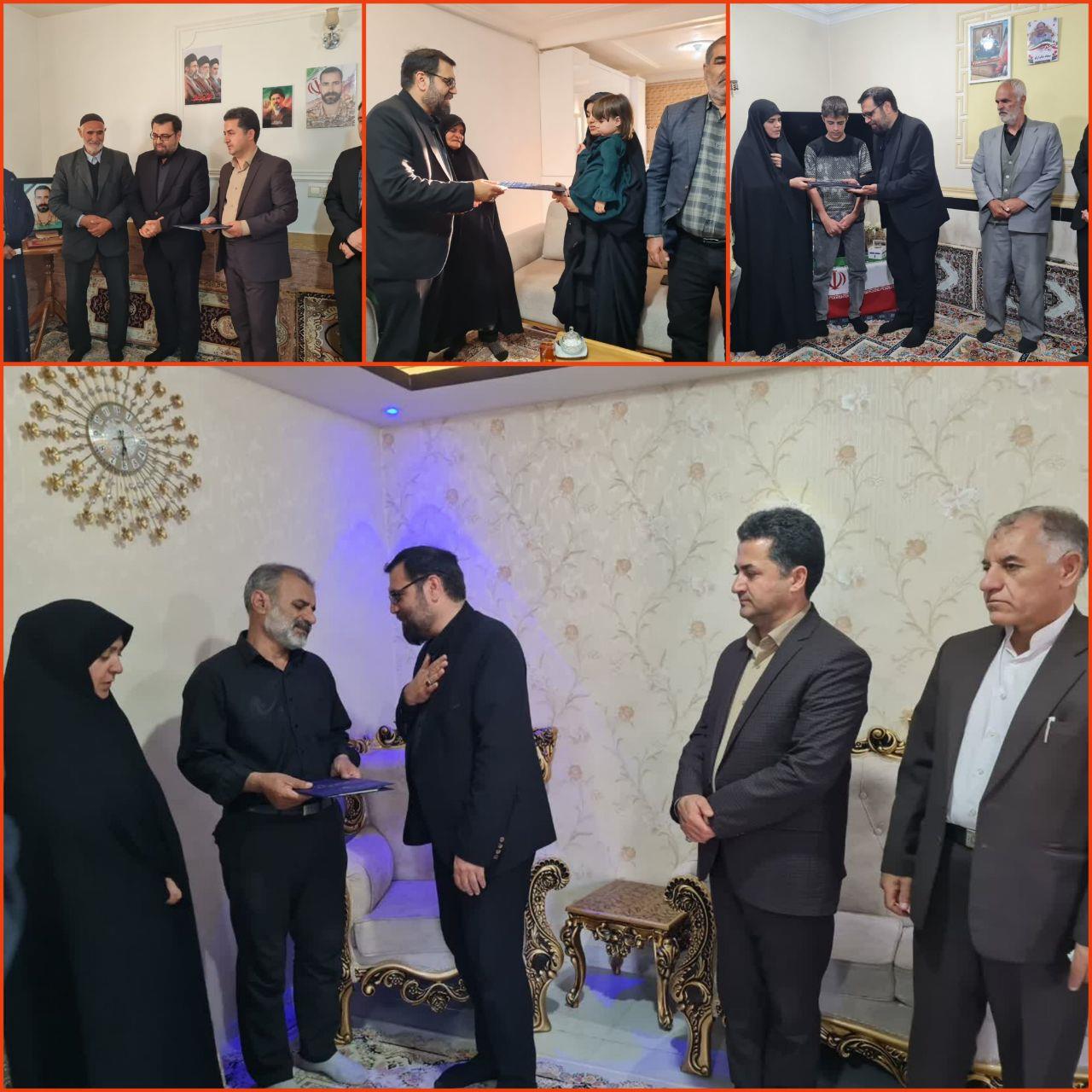 دیدار مدیرکل فرهنگ کردستان با خانوادههای ۴ شهید جنگ رمضان در قروه و دلبران و سریش آباد