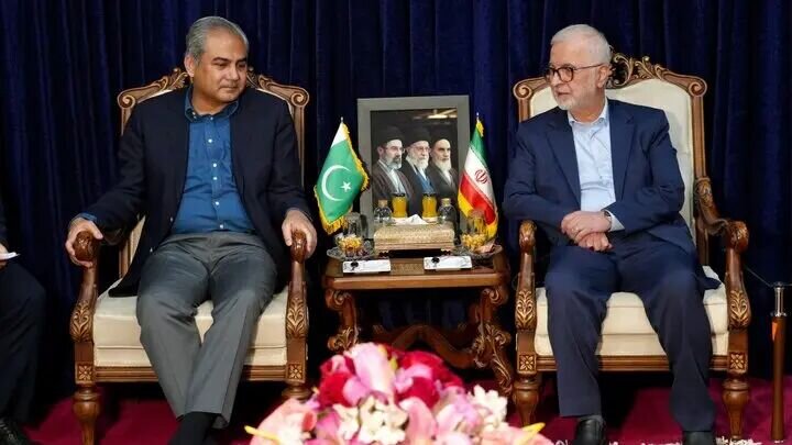 وزیر کشور: هدفگذاری تجارت ۱۰ میلیارد دلاری ایران و پاکستان عملیاتی میشود