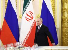 تمجید پوتین از «ناوگان پشهای» ایران؛ راز قدرت قایقهای تندروی سپاه چیست؟
