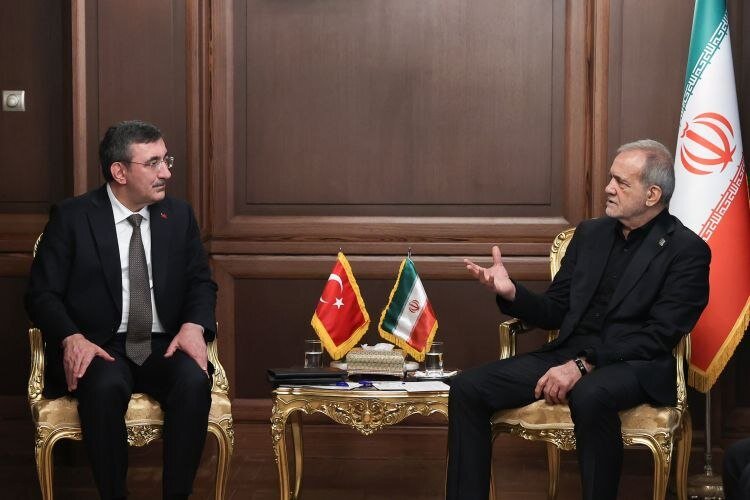 رئیسجمهور: از همکاریها و حمایتهای ترکیه در دوران جنگ قدردانی میکنیم