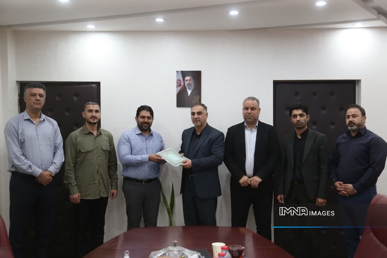 تفاهمنامه بنیادمسکن خوزستان و قرارگاه امام رضا(ع) برای ساخت ۱۵ واحد مسکونی