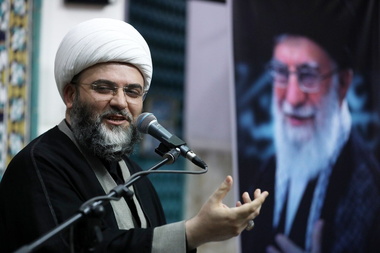 قمی: جهان بداند از خون اَبر مرد ایران نمیگذریم/ خونخواهی حیاتبخش است