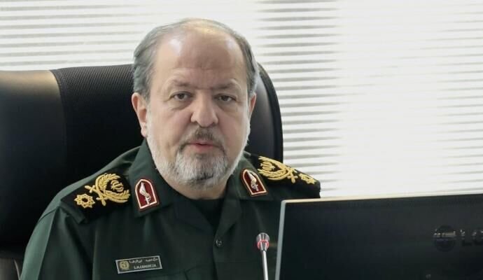 تأکید سرپرست وزارت دفاع بر تبدیل چالشهای میدان به راهکارهای فناورانه
